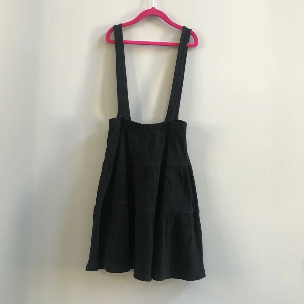 Lil Legs Black Suspender Skirt, Size 7Y.
